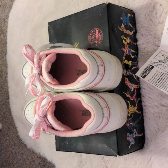 Vintage L.A. Gear white and pink double laced shooters low tops - Picture 4 of 7